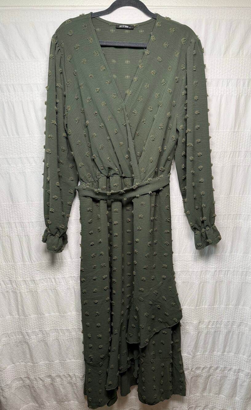 BTFBM Long Sleeve Swiss Dot Maxi Dress, Olive Green, Size XXL - Excellent